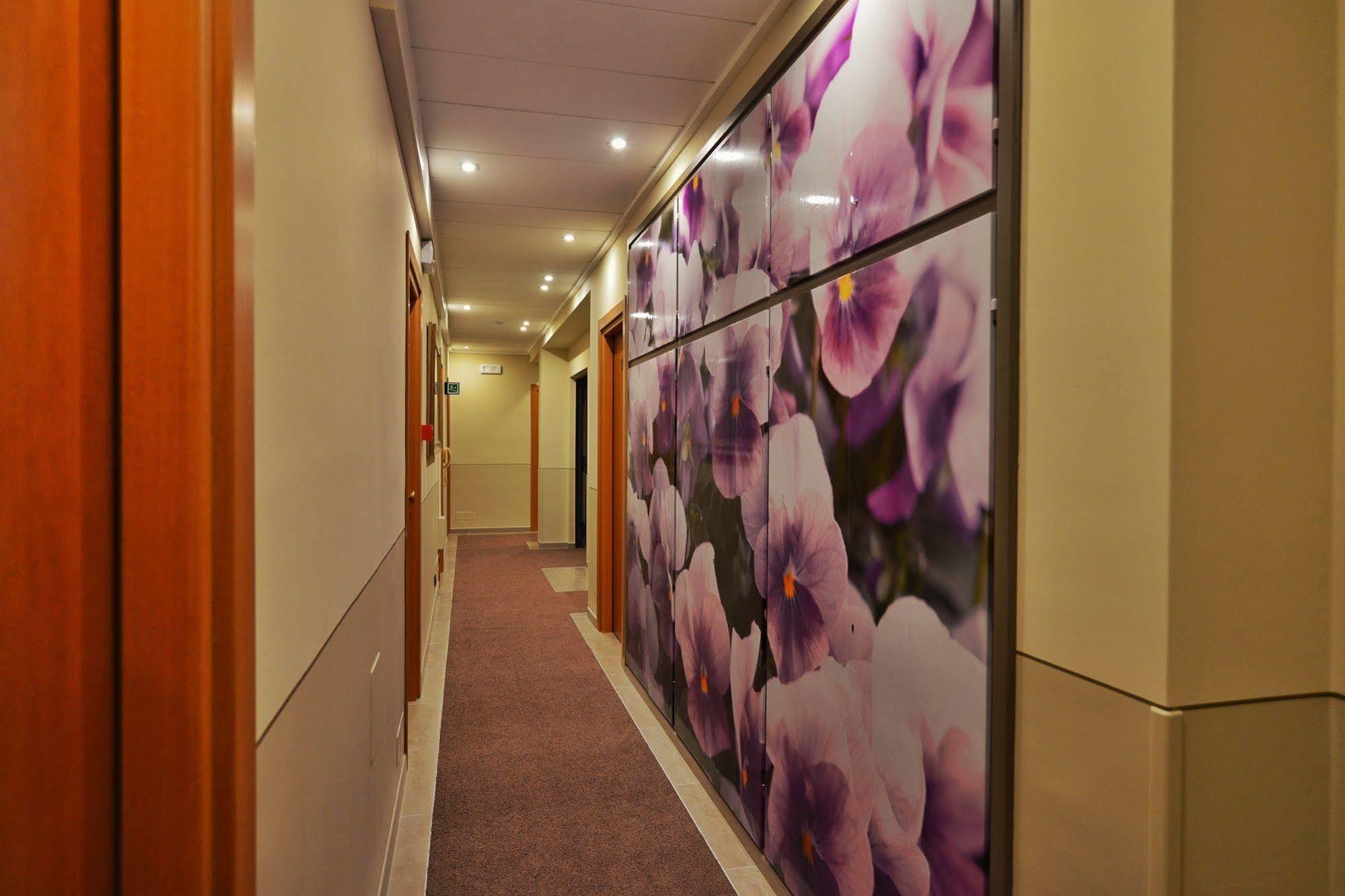 Hotel Sorriso Toscolano Maderno Exterior foto
