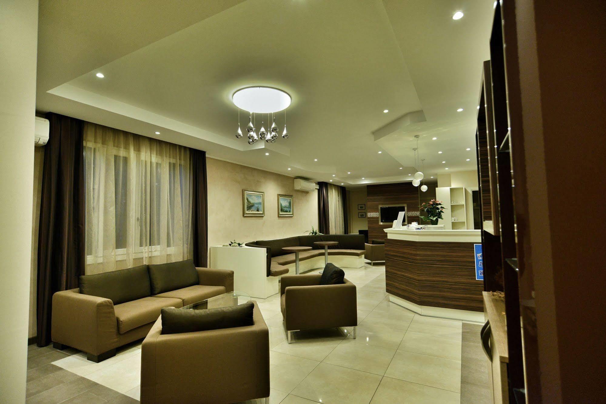 Hotel Sorriso Toscolano Maderno Exterior foto